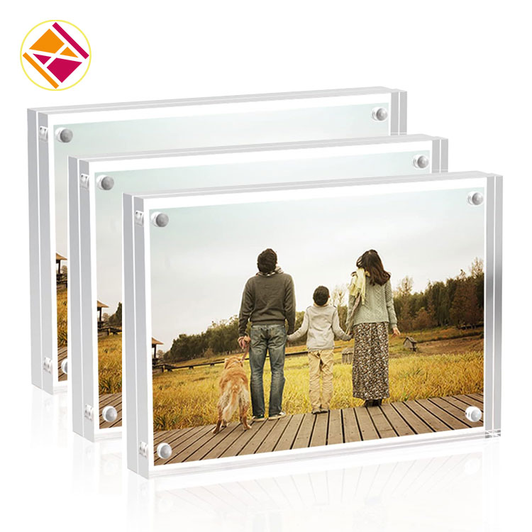 Bingkai foto magnetik akrilik